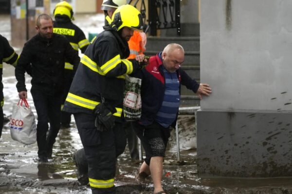 Rising floodwaters trigger evacuations in Czech Republic and Poland