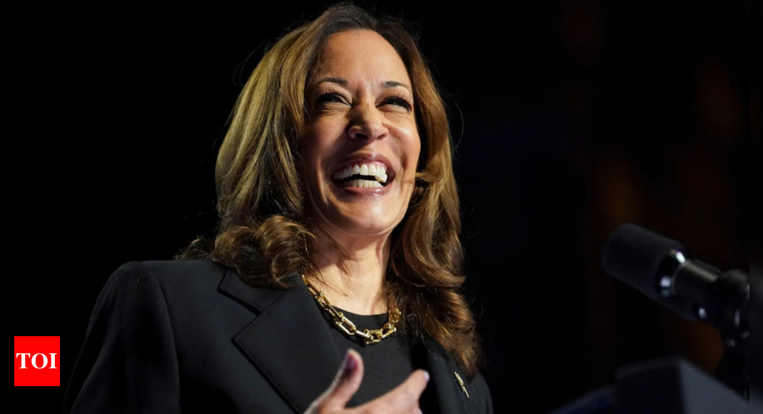 Kamala Harris mocks Trump during fundraiser | World News