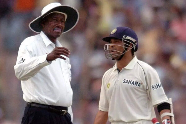 When Steve Bucknor received flak for his 'infamous' blunders against Sachin Tendulkar | Cricket News