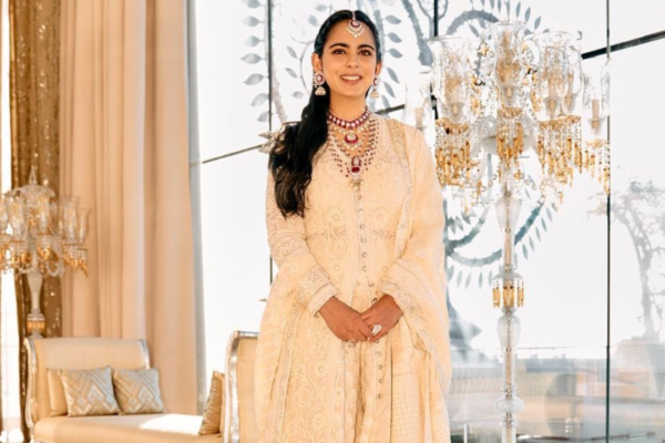 Isha Ambani's 5 kurta sets which are perfect for bridesmaids