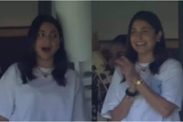 Anushka Sharma’s reaction as Rishabh Pant grabs Mitchell Starc’s catch is priceless– Watch |