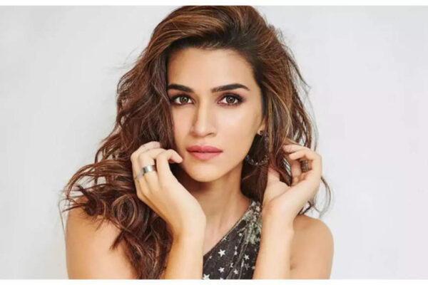 Kriti Sanon reveals she would love to play a superwoman: 'We haven't had too many superheroes coming out of our country...' - Exclusive |